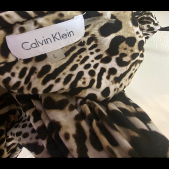 Leopard print Large halter tie back top - Picture 5 of 8